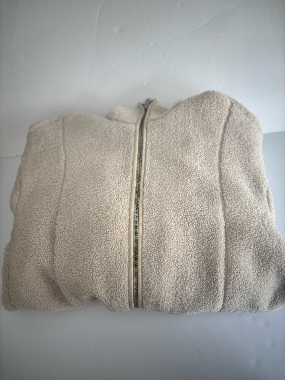 H&M oversized Cream Sherpa Zip-Up Jacket for Women